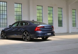 緊急事態宣言に伴う臨時休業について