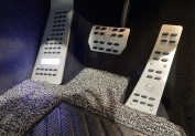 ボルボXC60にアルミ&フットレストセットを取付!