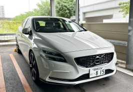 グリル枠をグロスブラックに