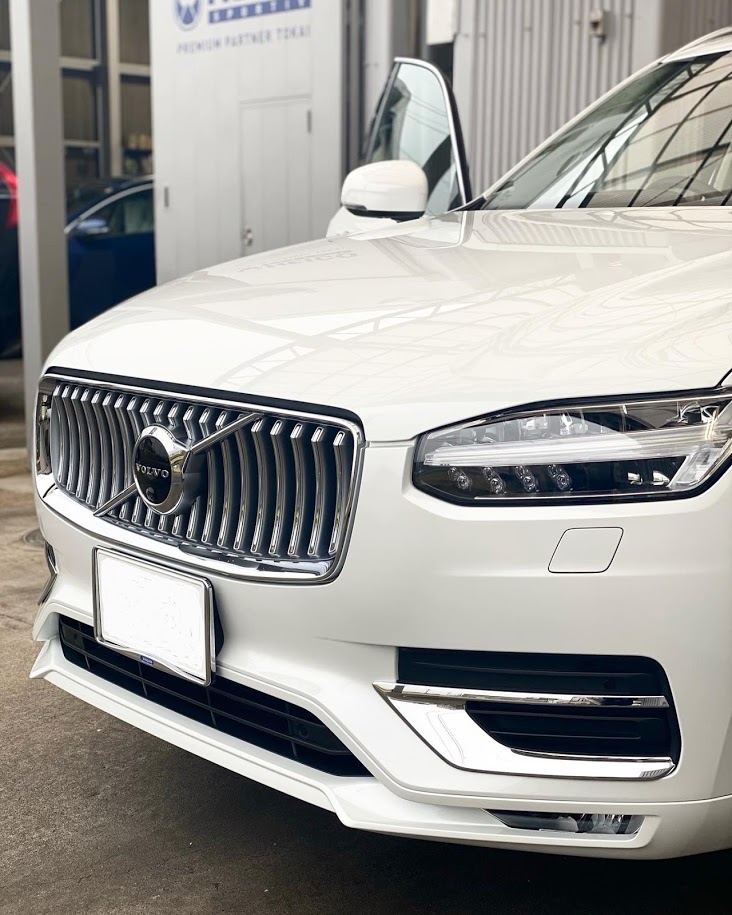 ボルボXC90用ハイコスポルティフ製アルミペダルセットを装着しました